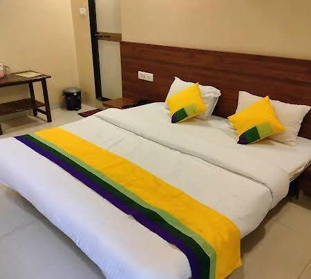 Hotel President House Matheran Ngoại thất bức ảnh