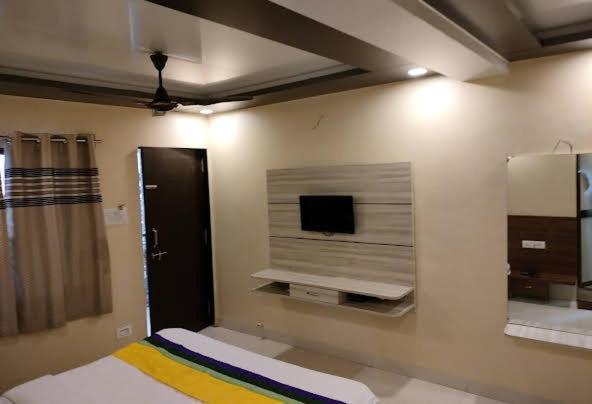 Hotel President House Matheran Ngoại thất bức ảnh